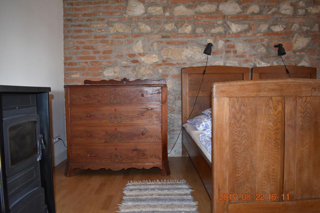 Bagolyvár Fogadó- Újfalusy Márton Vendégház Zirc Exterior foto