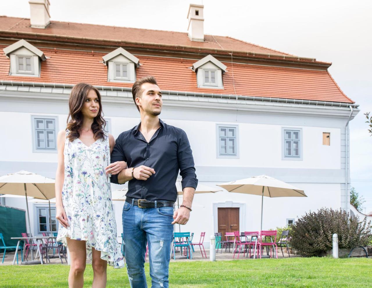 Bagolyvár Fogadó- Újfalusy Márton Vendégház Zirc Exterior foto