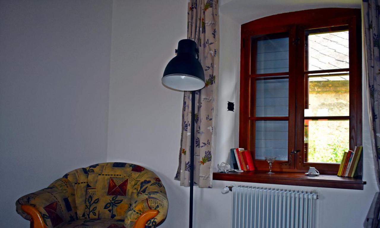Bagolyvár Fogadó- Újfalusy Márton Vendégház Zirc Exterior foto
