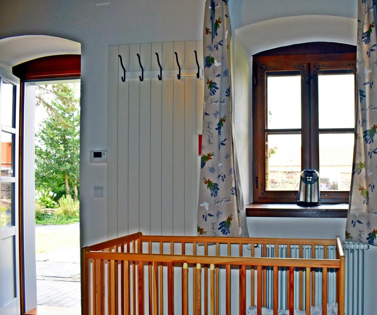 Bagolyvár Fogadó- Újfalusy Márton Vendégház Zirc Exterior foto